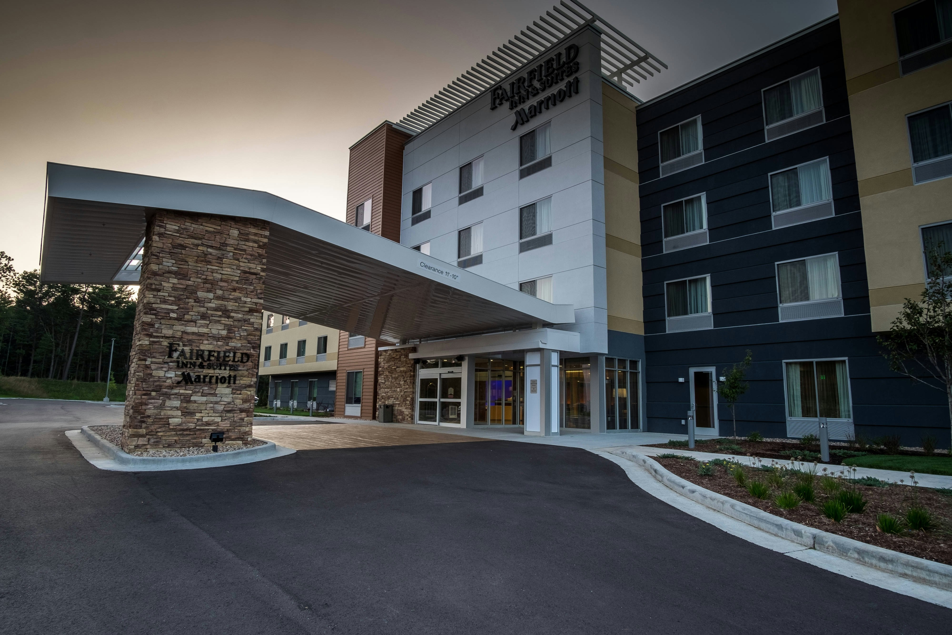 Fairfield Inn Suites Wisconsin Dells 13/14