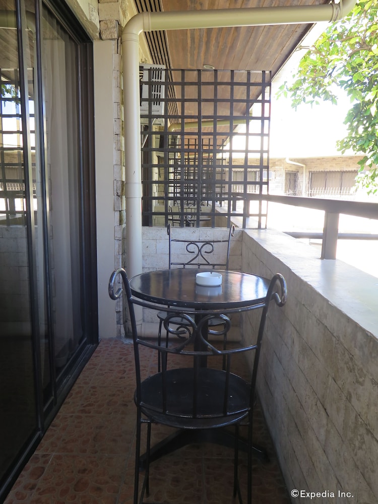 Vacation Hotel Cebu 23/33