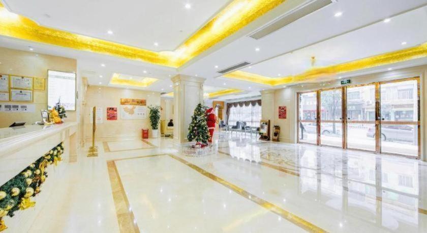 Vienna Hotel (Guilin Xing'an) 12/54