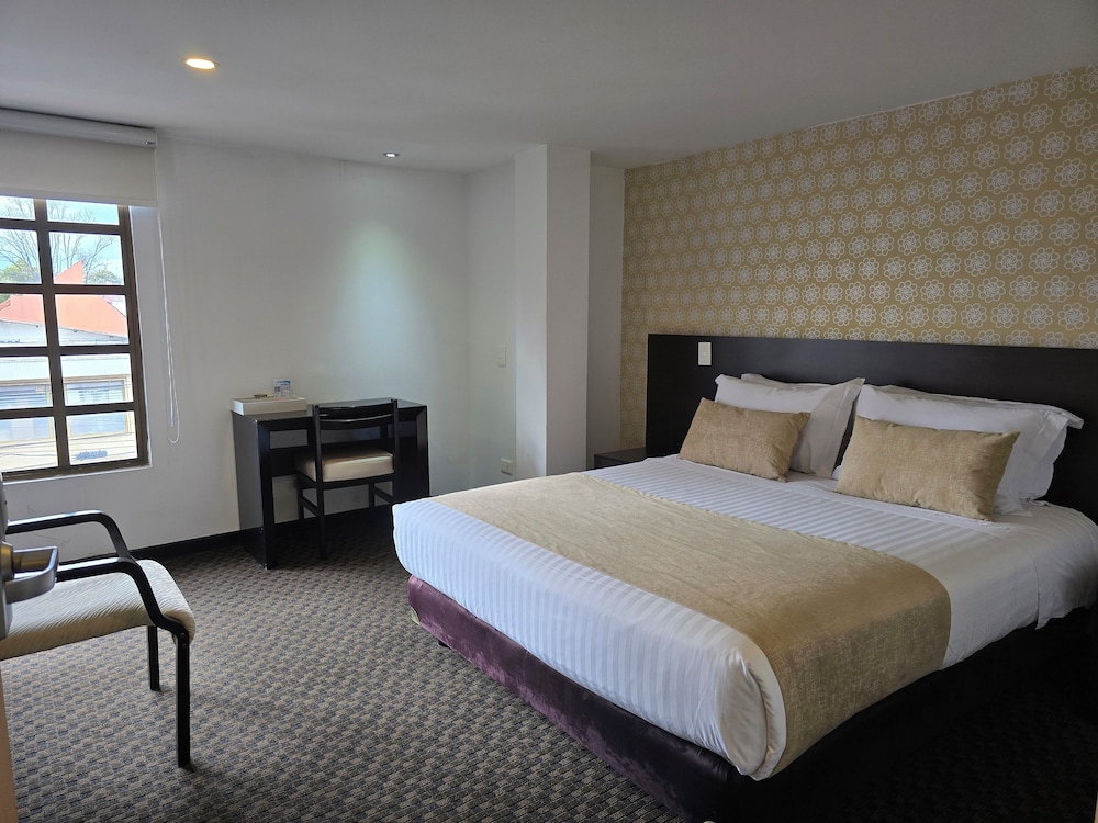 Hotel Castellana 95 18/44