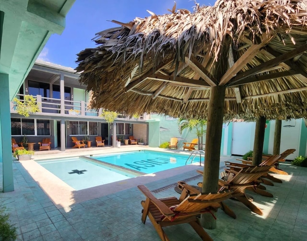 Mas Basico Hotel 50/54