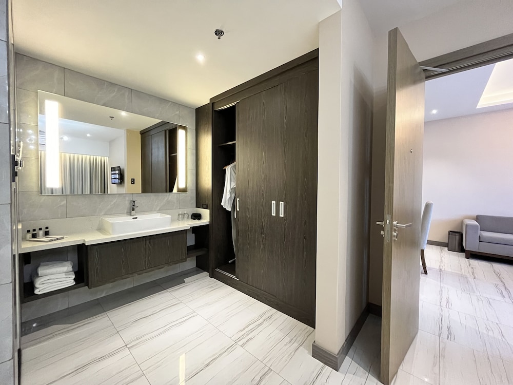 Capitol Hill Hotel and Suites 34/34
