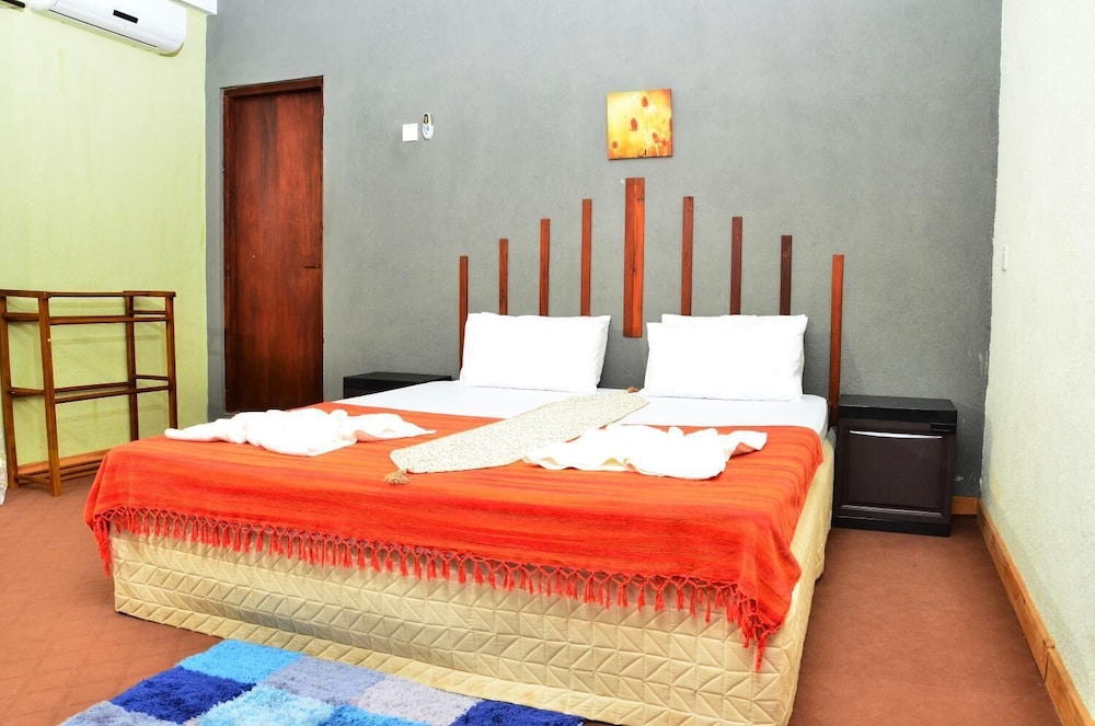 Deer Point Hotel Kandy 12/41