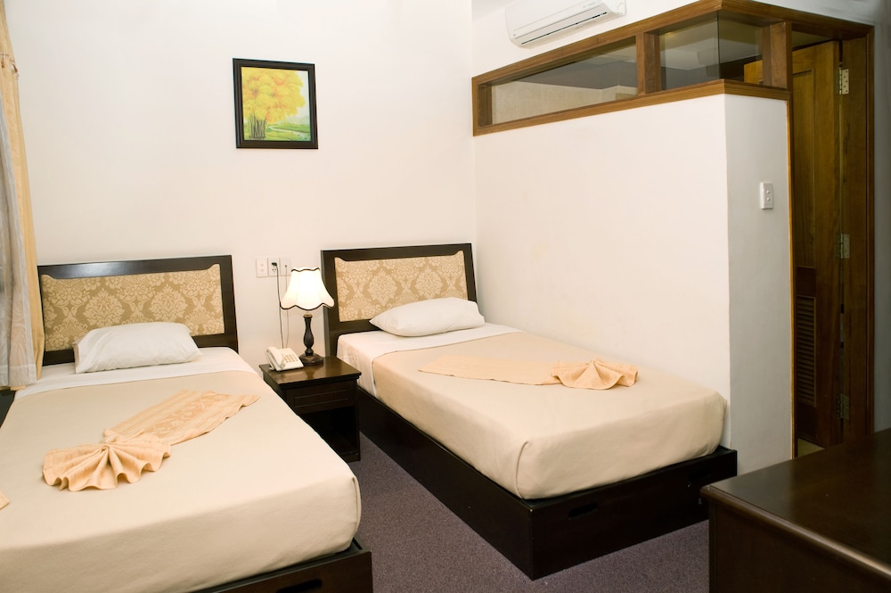Dong Kinh Hotel 17/49