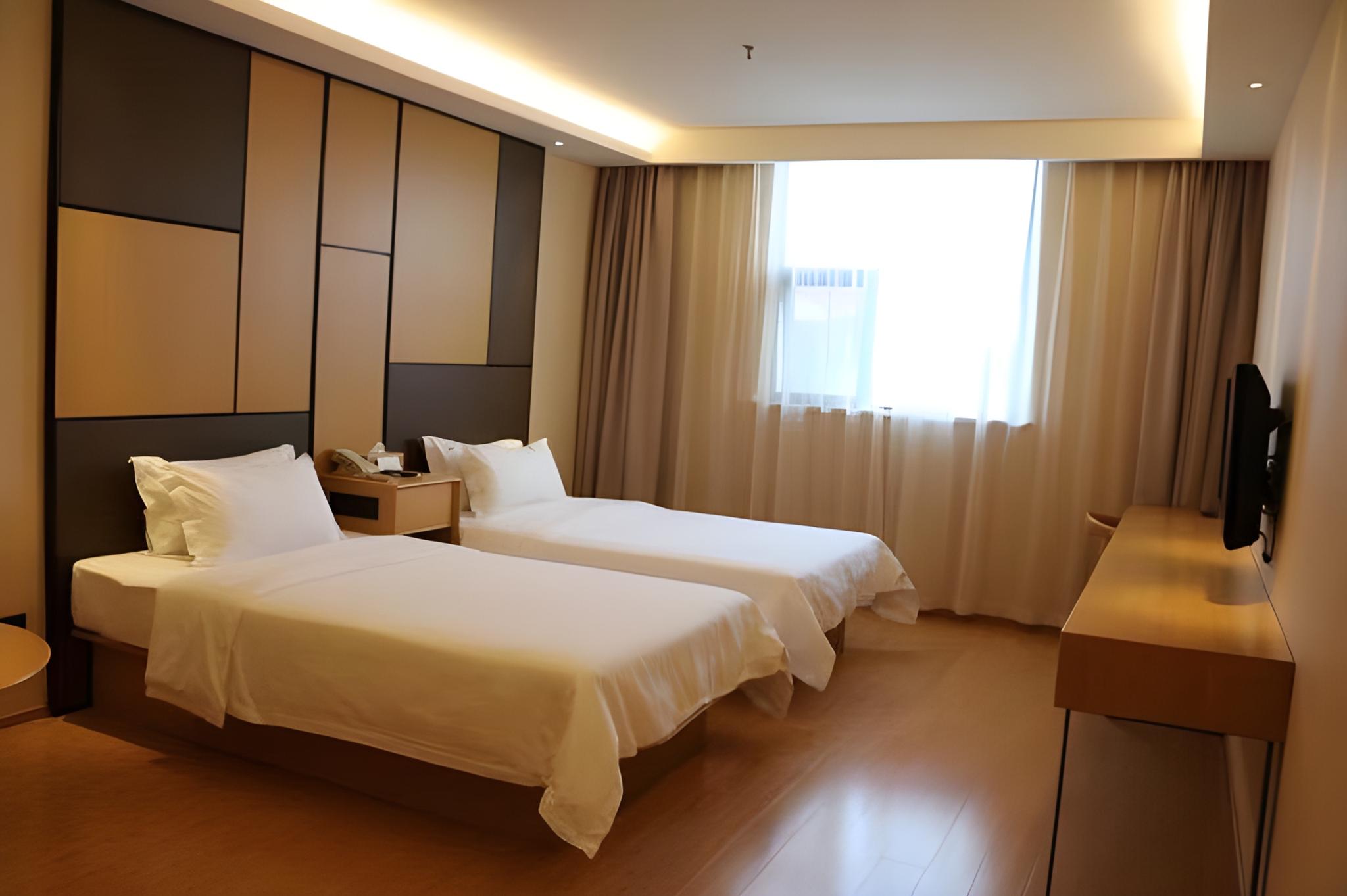 Room, Twin Beds