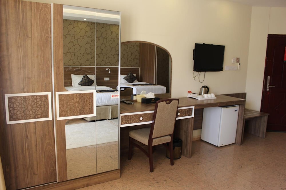 Al Diyar Hotel 40/50