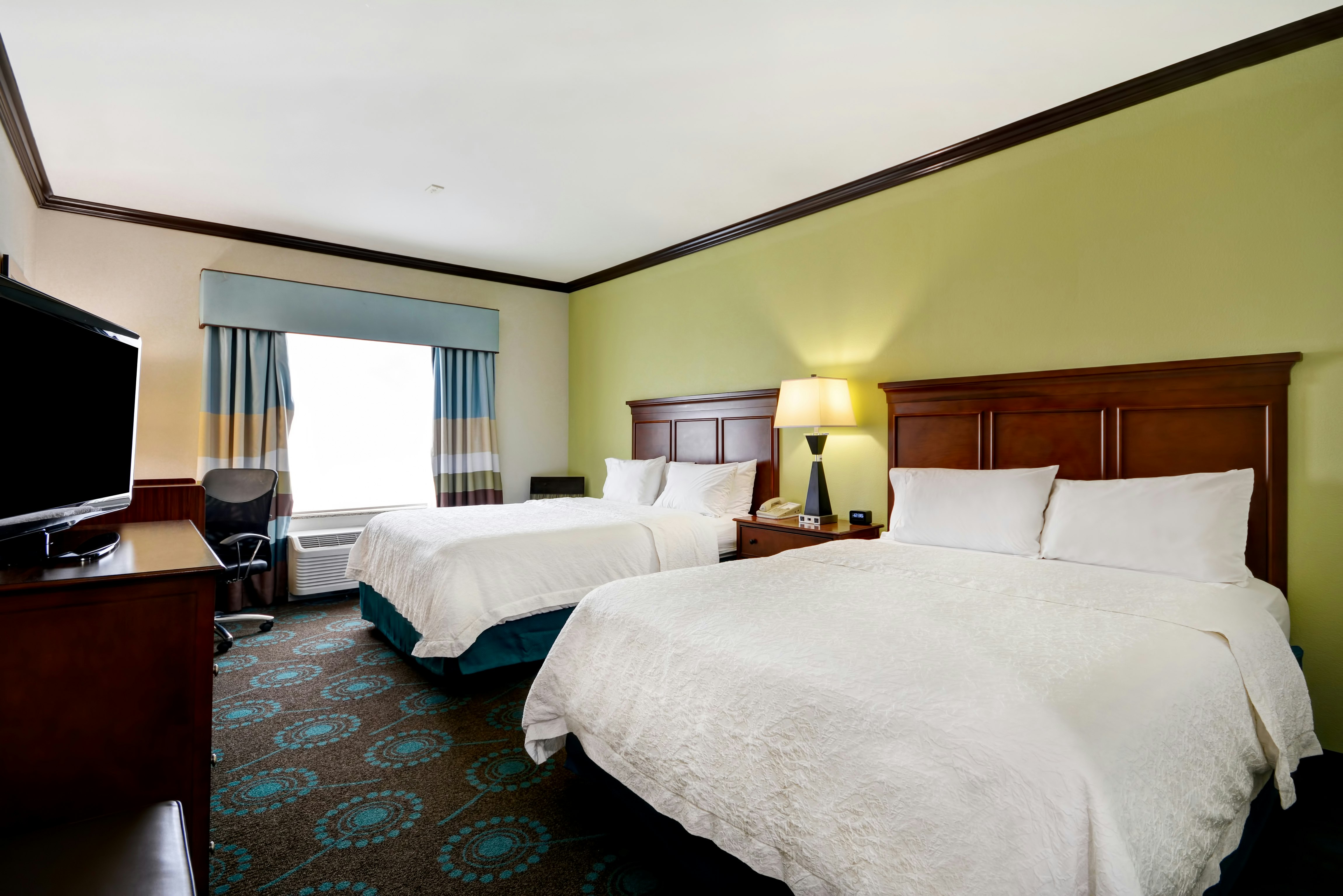 room, 2 queen beds