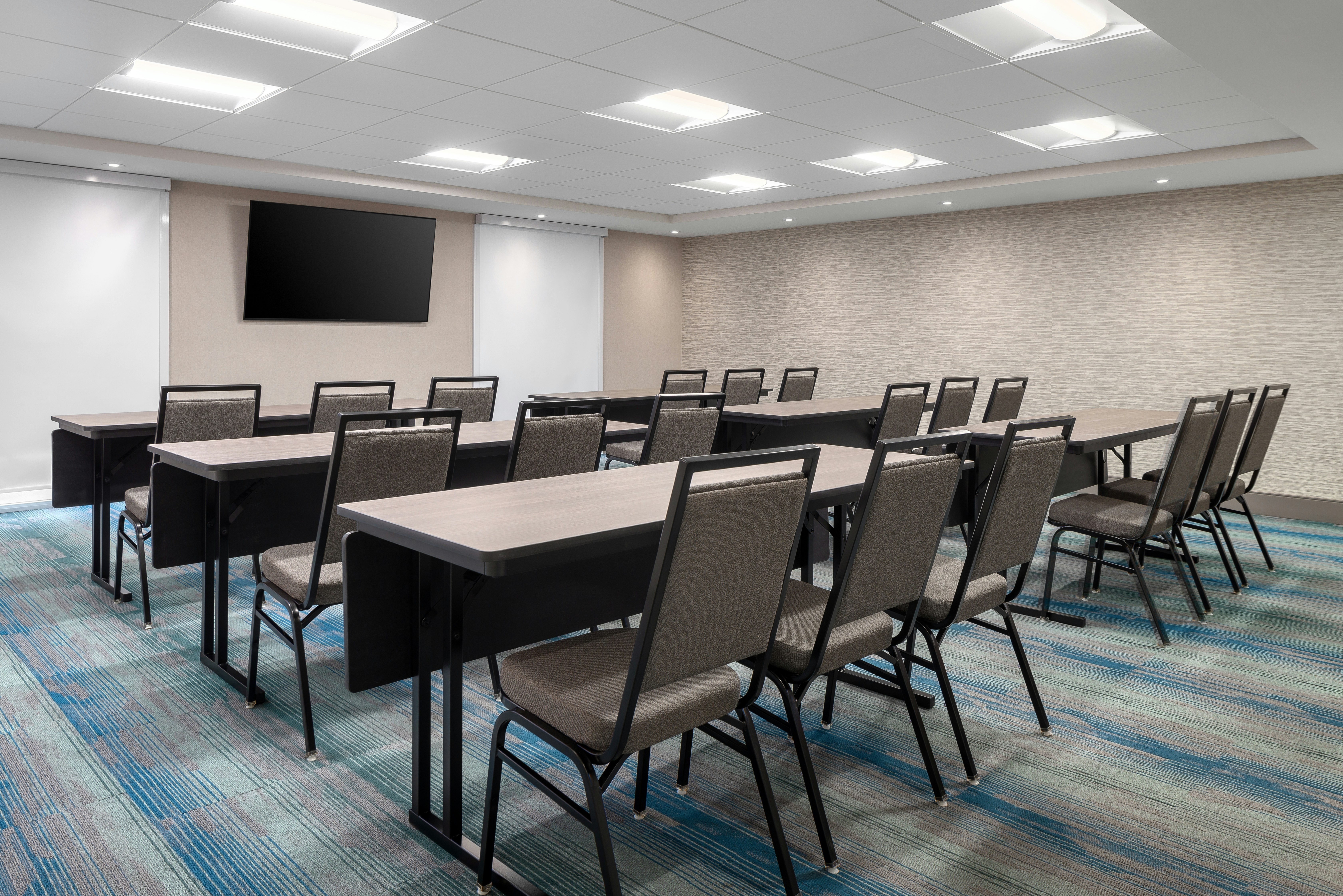 Home2 Suites by Hilton Kitchener 27/31