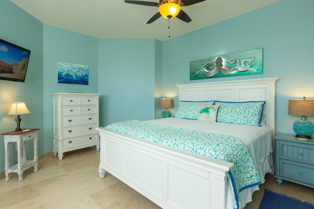 Inquir, Villa, King and Queen Bed