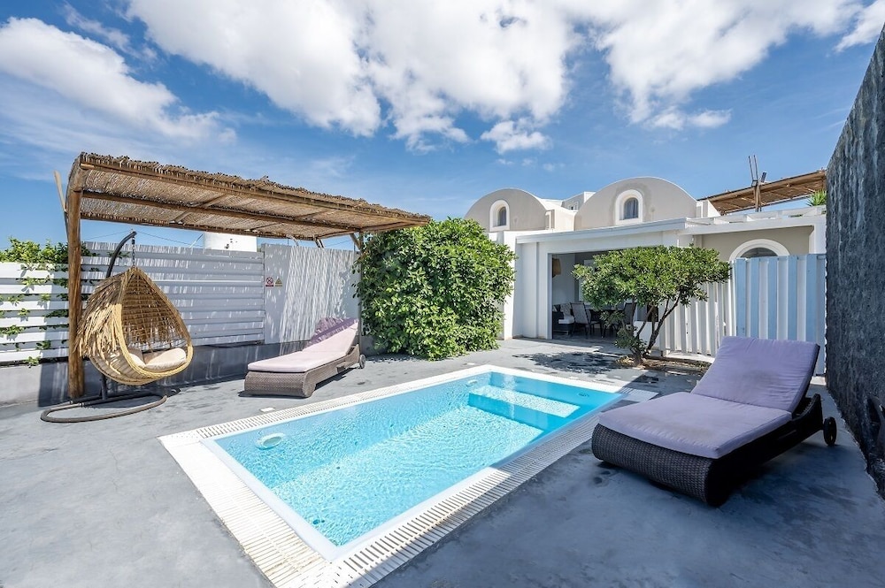 Smy Santorini Suites & Villas 38/76
