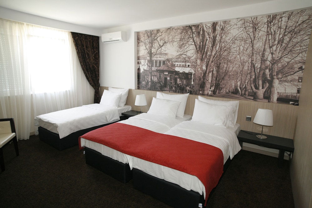 CITY HOTEL MOSTAR 13/69