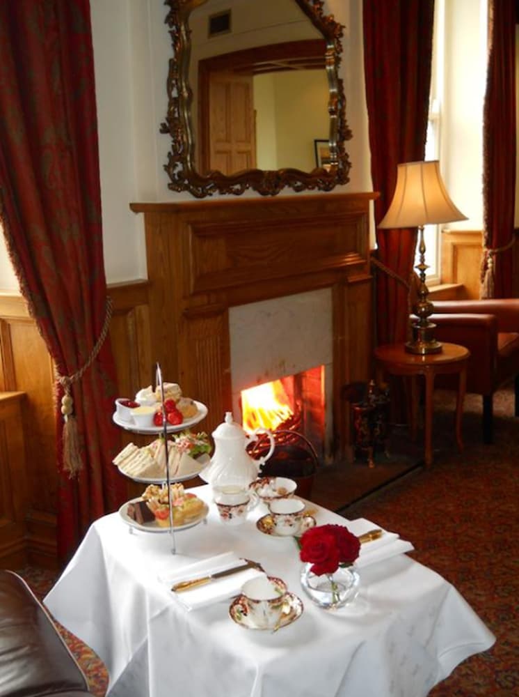 The West Cork Hotel 33/43