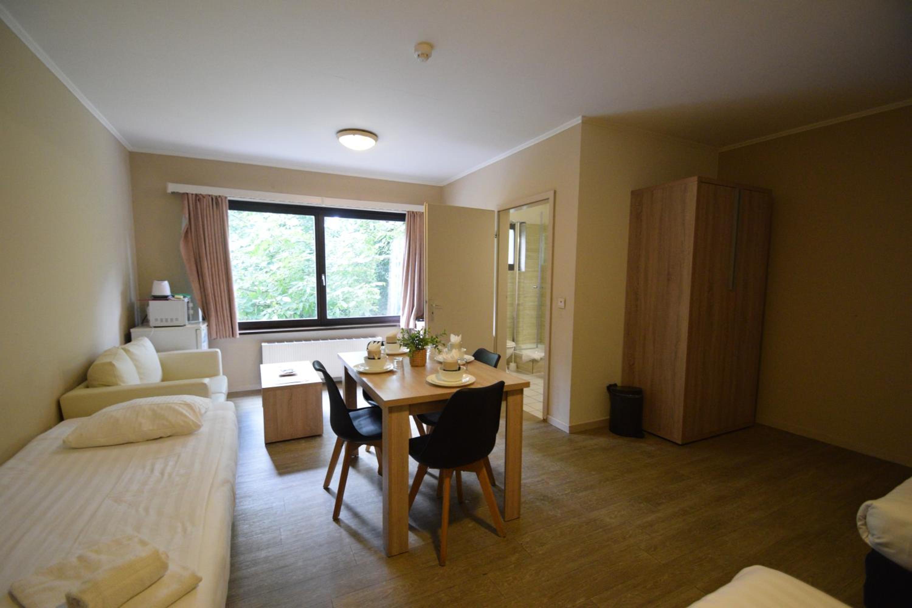 Budget Flats Brussels 17/30