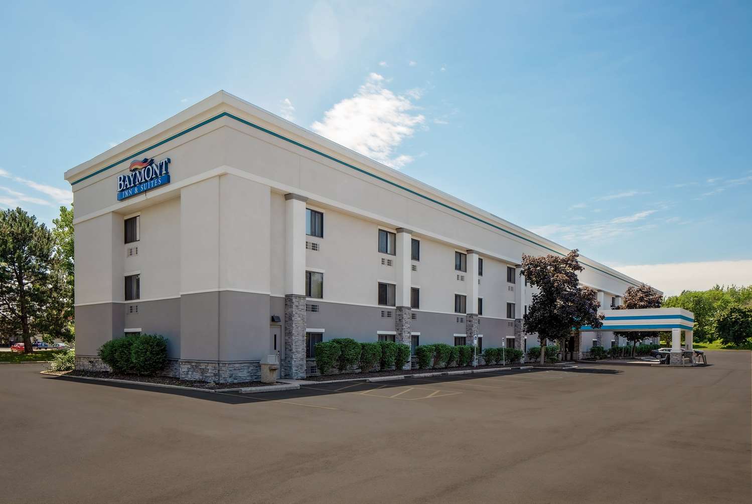 Baymont By Wyndham Detroit Airport/Romulus 2/36