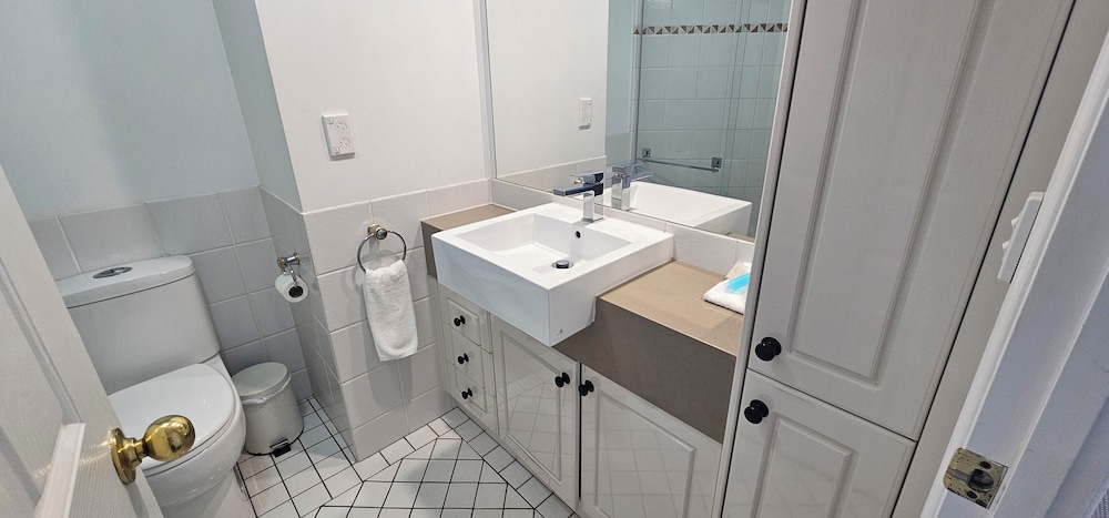 Broadbeach Holiday Apartments 43/50