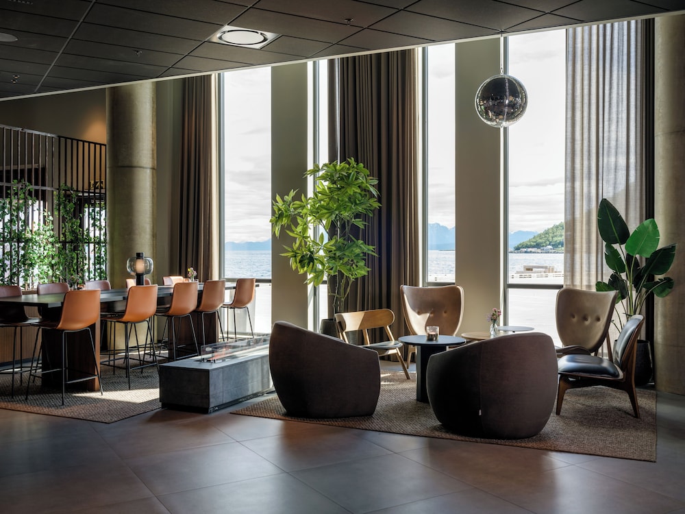 Quality Hotel Harstad 40/63