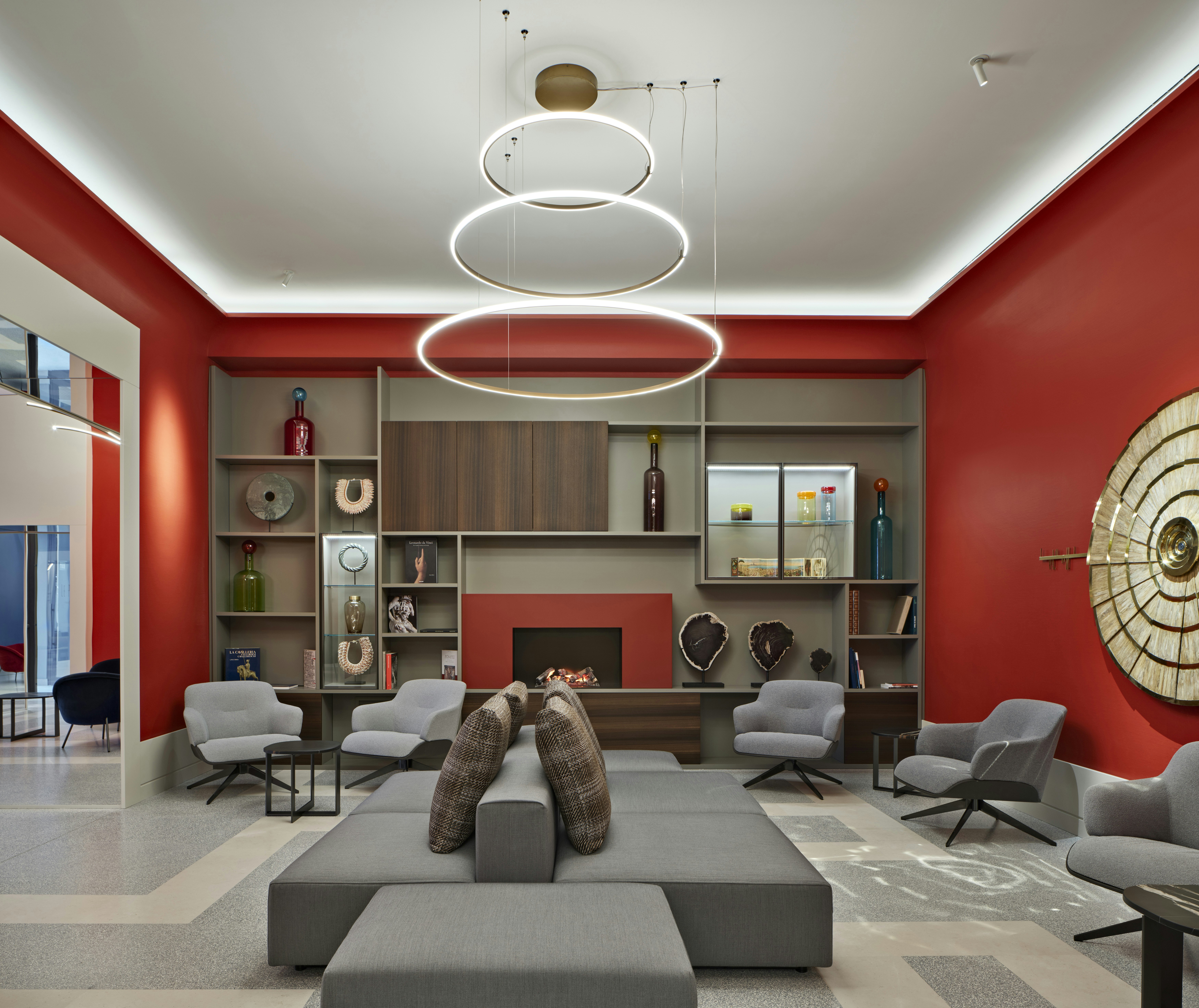 De Bonart Naples, Curio Collection by Hilton 34/50