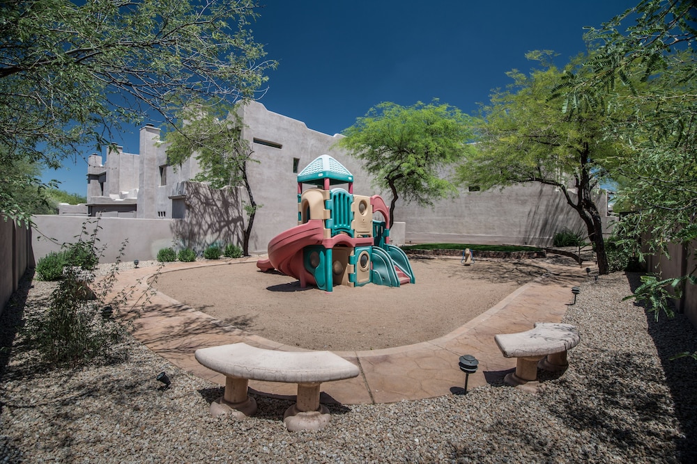 Villas of Cave Creek 37/42