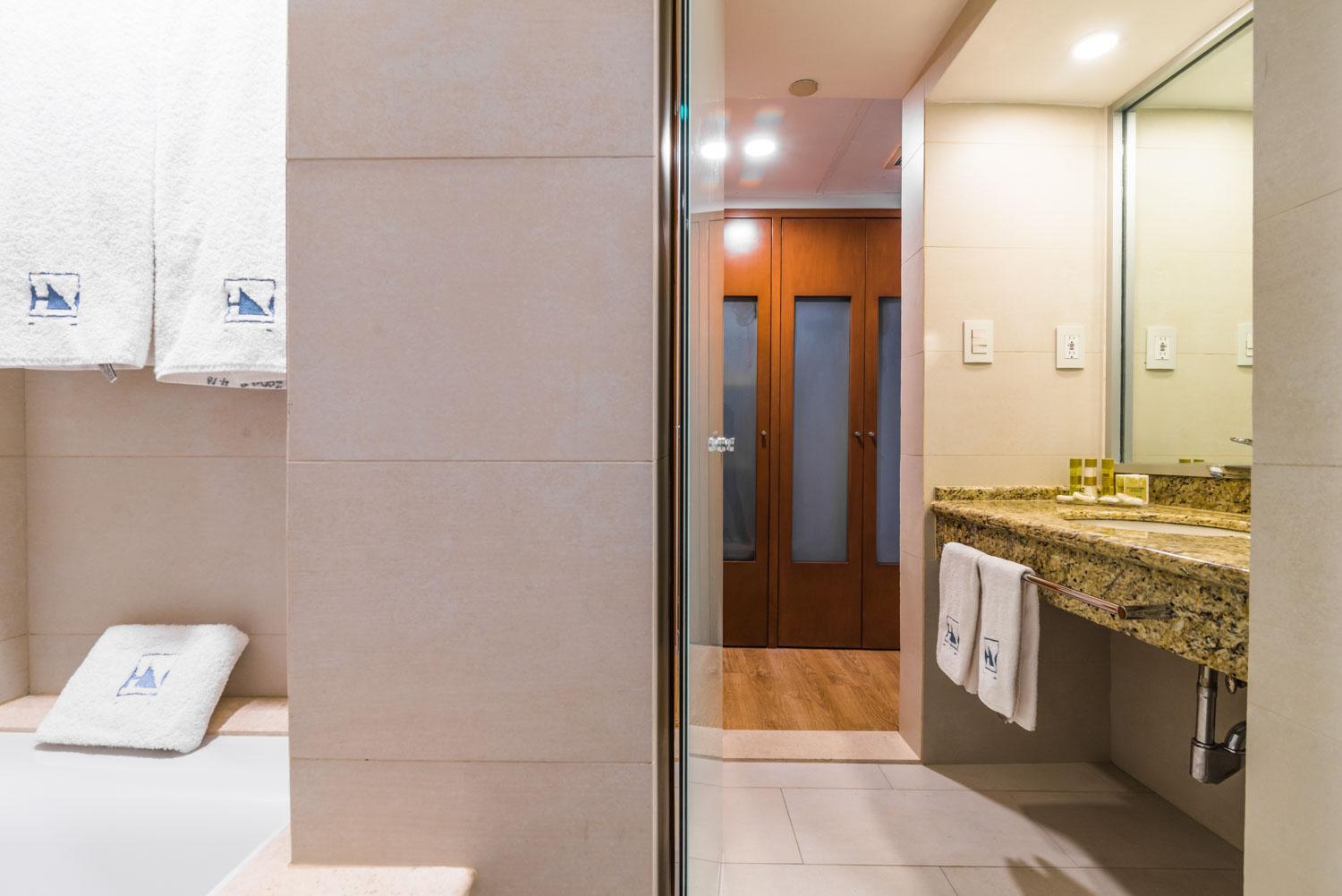 جناح جونيور بسريرين مزدوجين، Eurostars Zona Rosa Suites 6/7