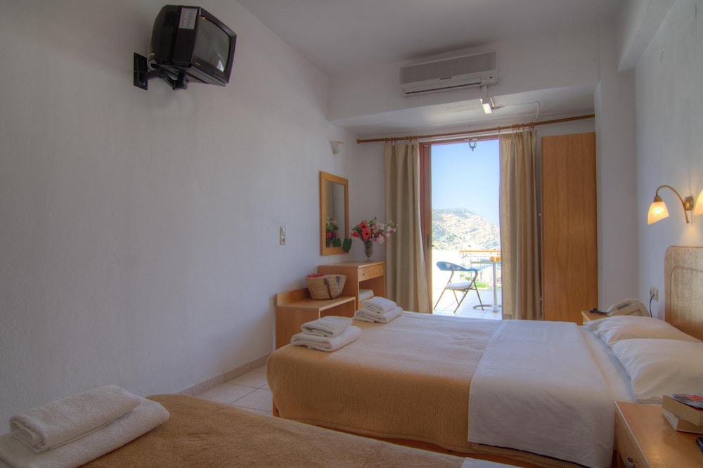 Adonis Hotel 19/52