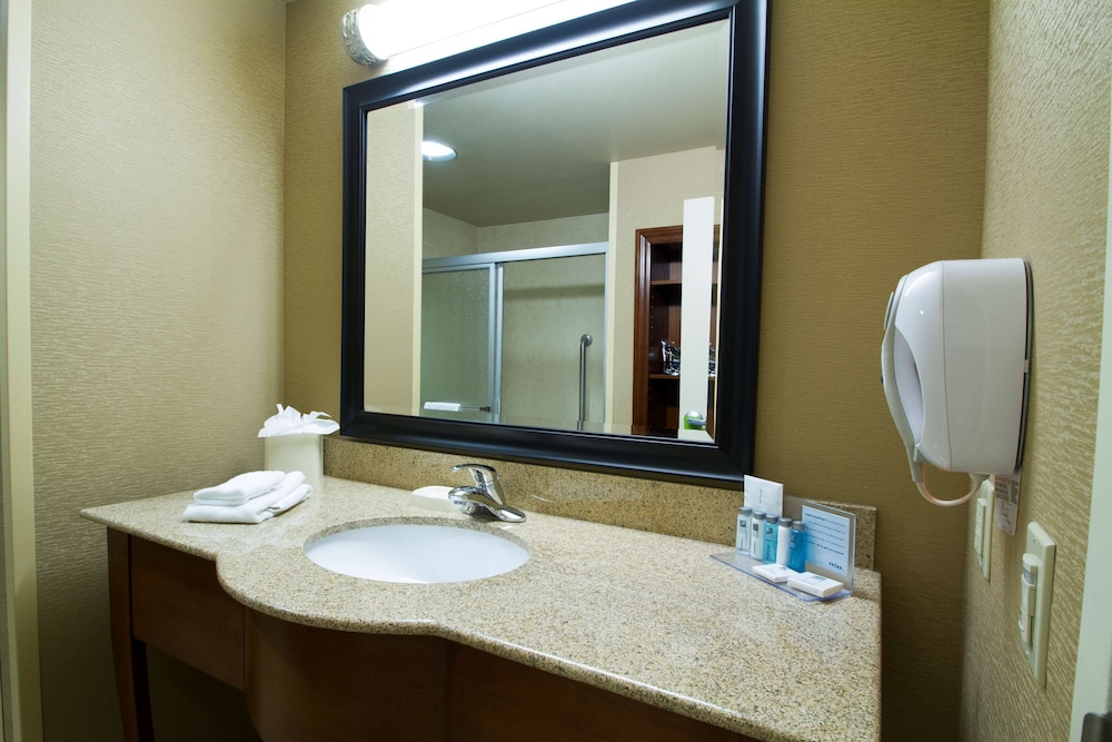 Hampton Inn Harriman Woodbury 16/47