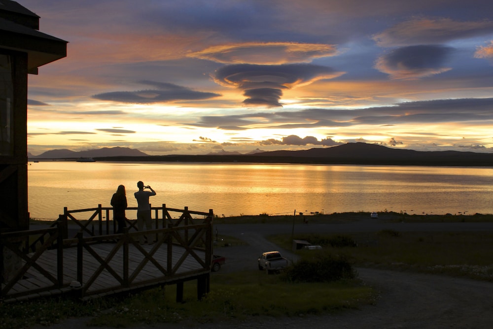 Weskar Patagonia Lodge 32/44