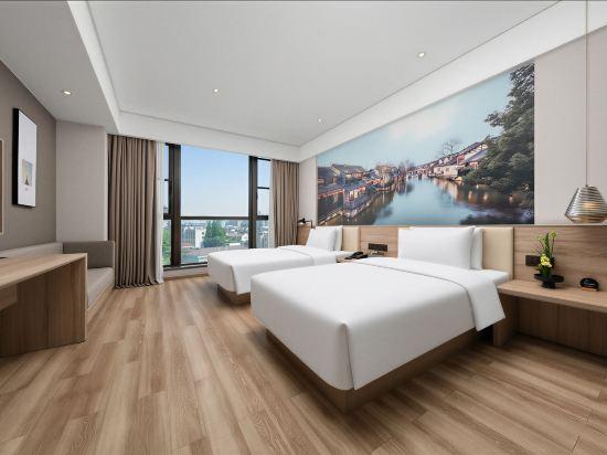 Elegant, 2 Beds