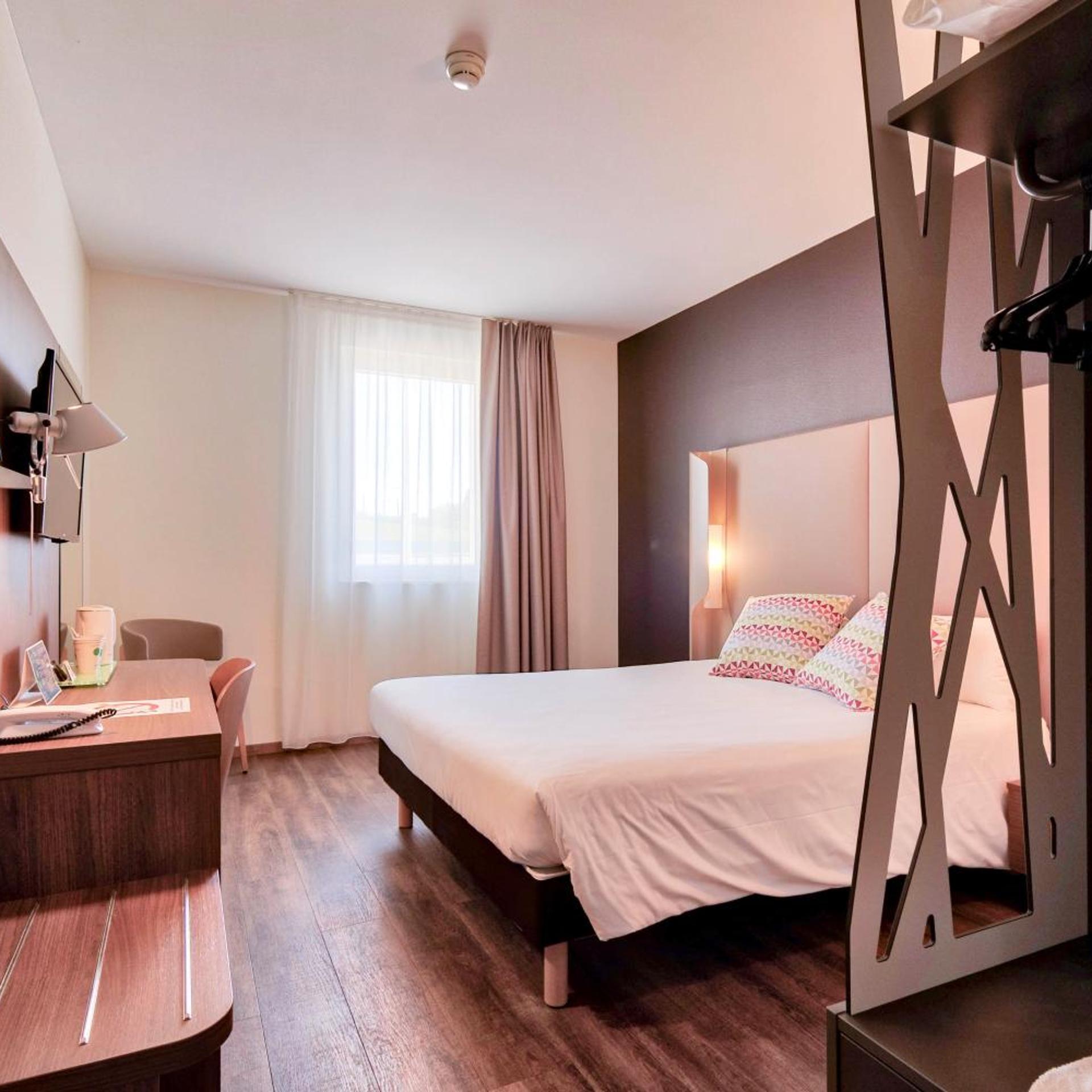 Room, Double Bed 4/10