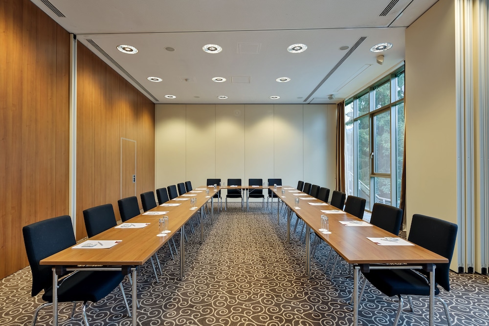 Austria Trend Hotel Schloss Lebenberg 29/35