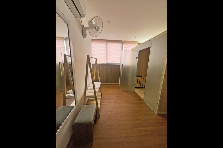 A25 Hotel - 193 Trung Kính 22/23