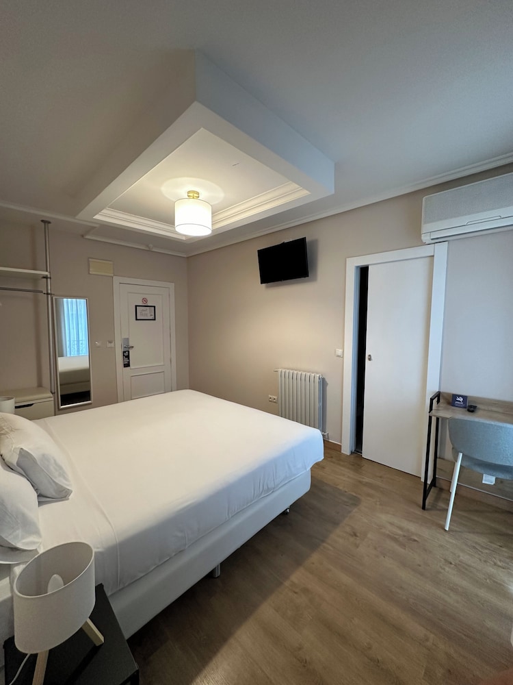 Hotel Pilar Plaza Zaragoza 33/66