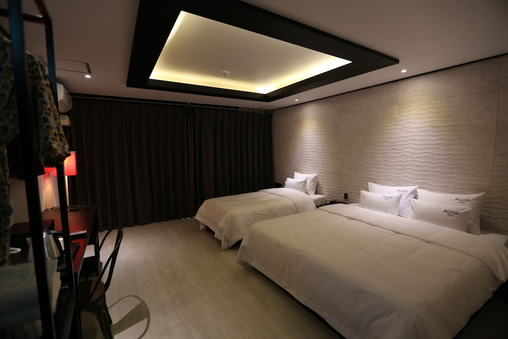 Busan Gupo Almond 27/58