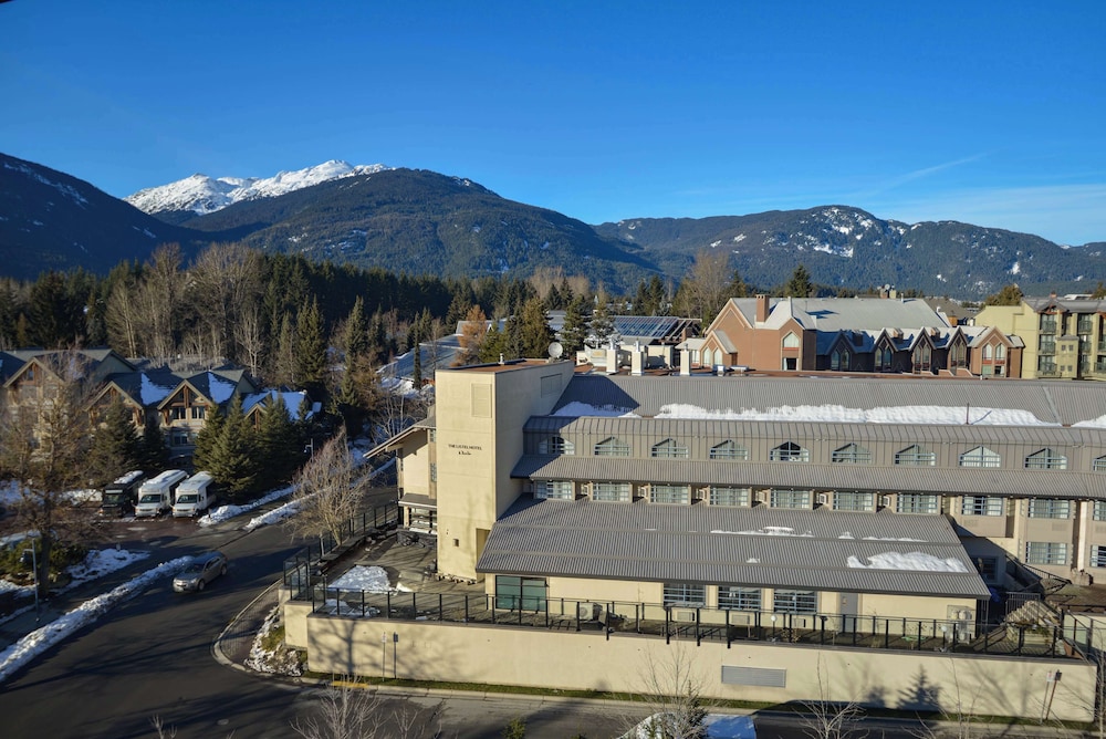 Listel Whistler Hotel 59/62