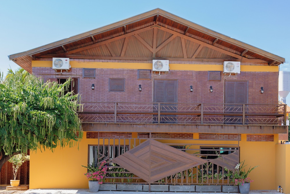 Hotel Pira Miuna 2/74