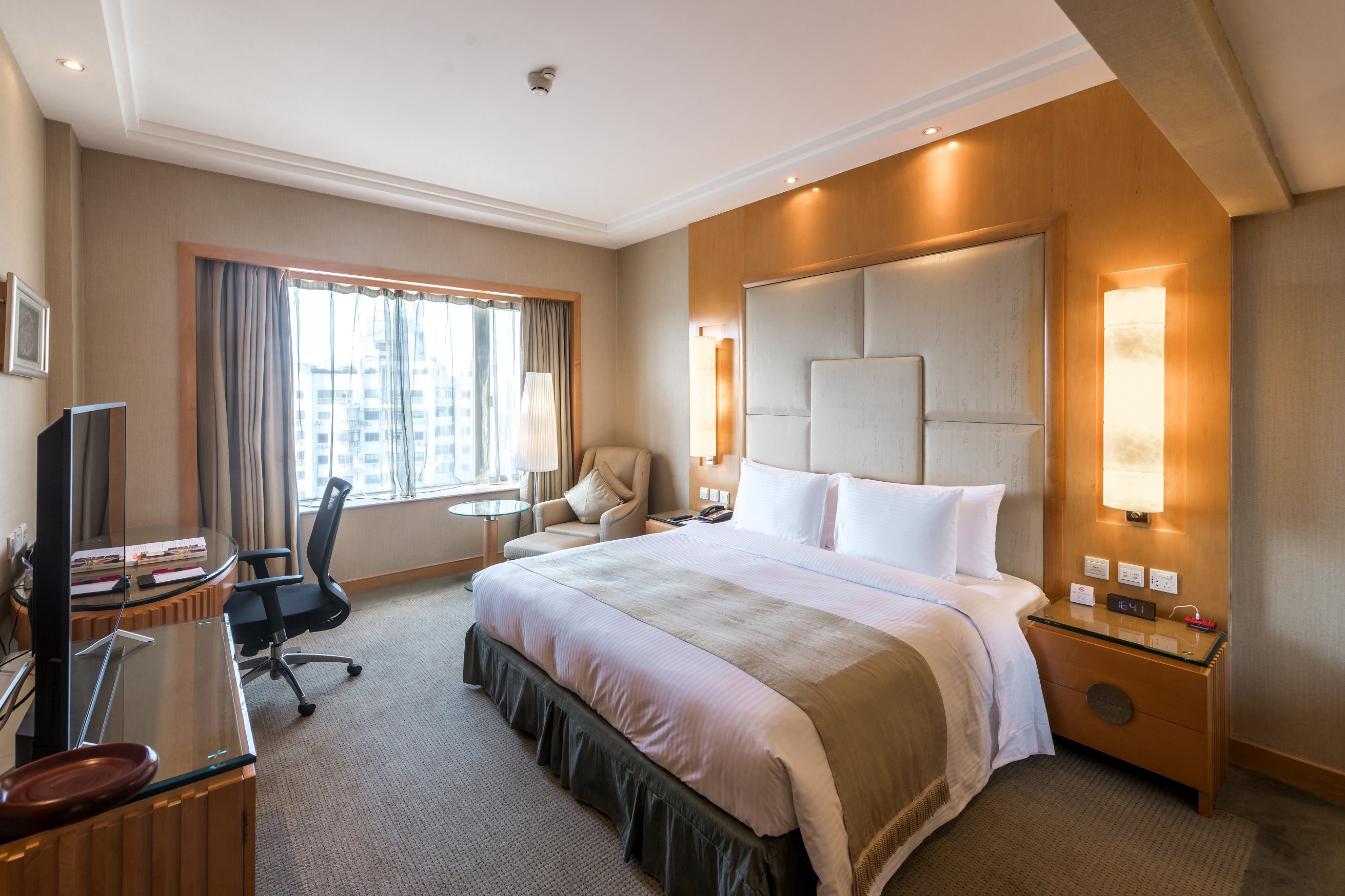 Crowne Plaza Shanghai 33/83