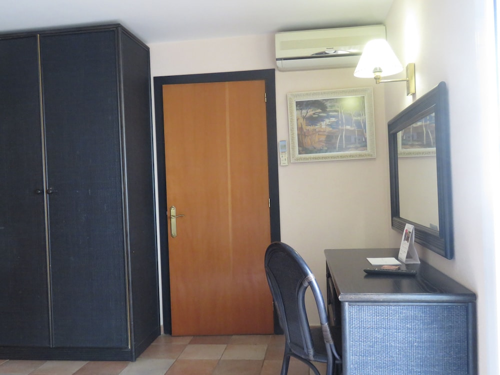 Hotel Santa Anna 27/50