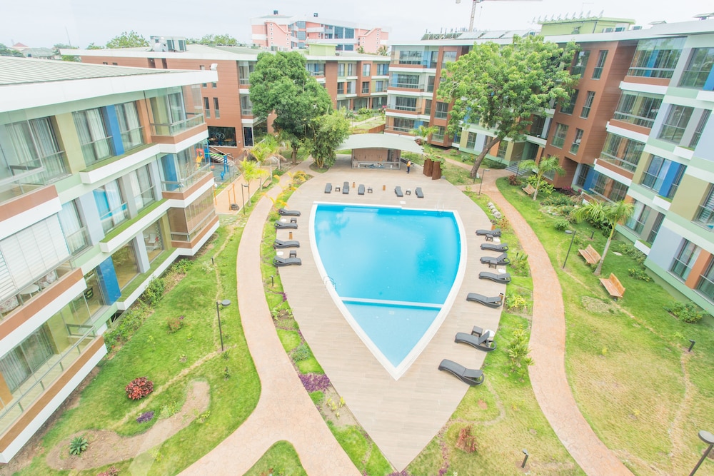 Accra Luxury Apartments Cantonments (Ex A-Lux Apartments) 76/80