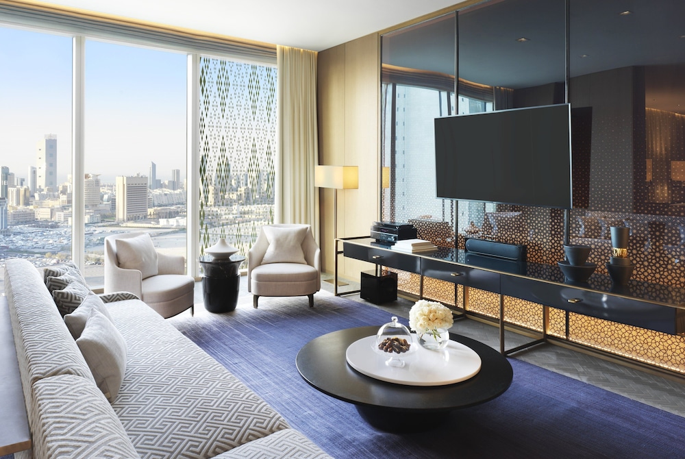 Four Seasons Hotel Kuwait at Burj Alshaya 51/78