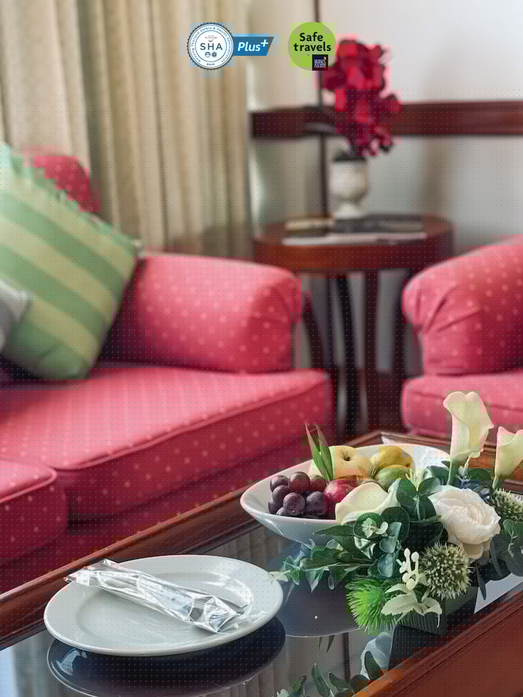 Royal Phuket City Hotel 74/90