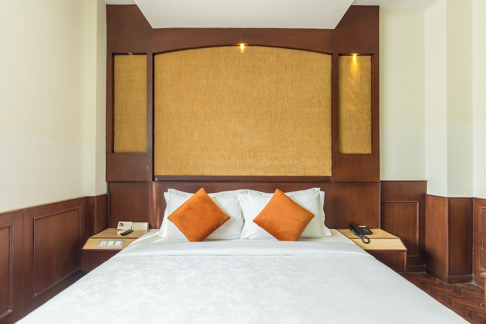 Dahlia Boutique Hotel 17/50