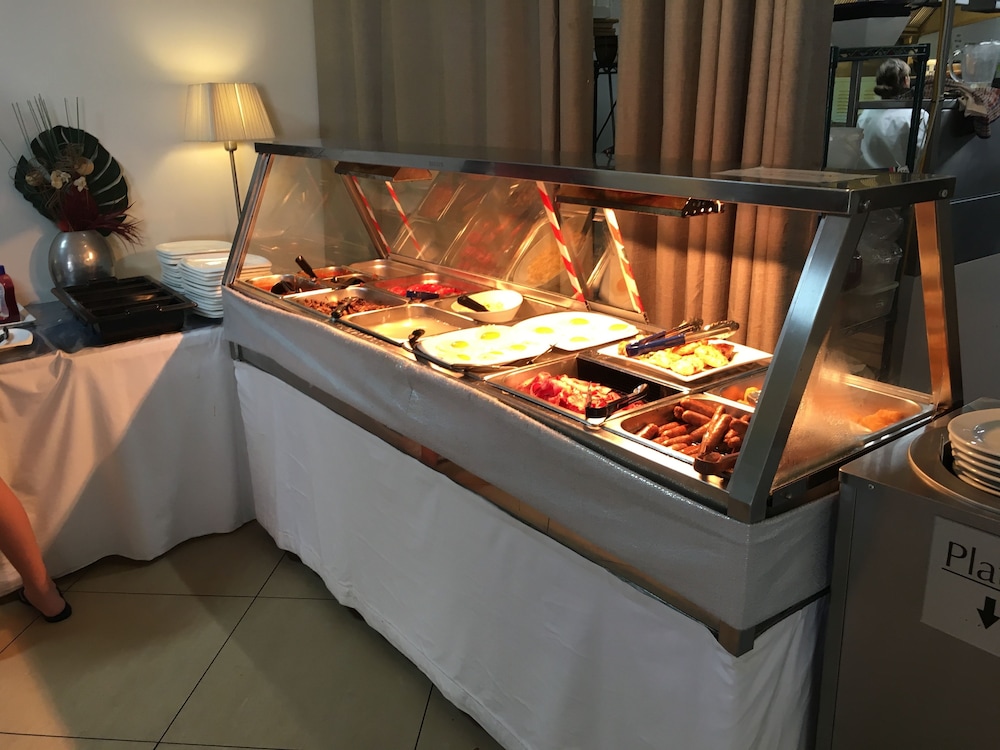Ramada By Wyndham Hervey Bay 36/42