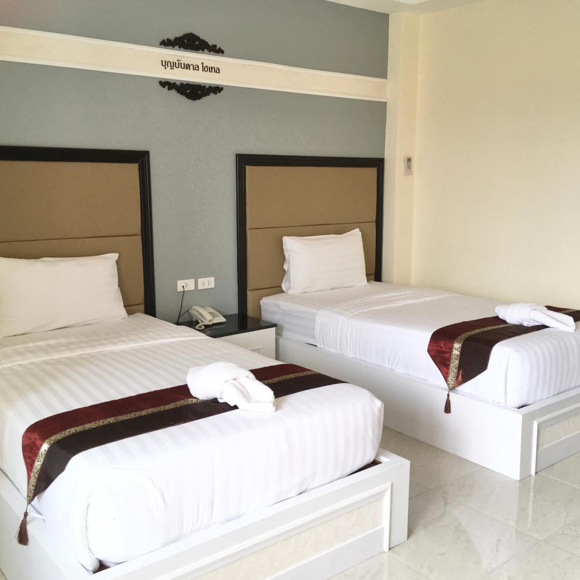 Boonbundal Hotel 18/50
