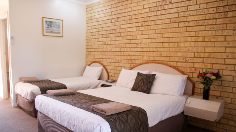 Albert Park Motor Inn 15/63