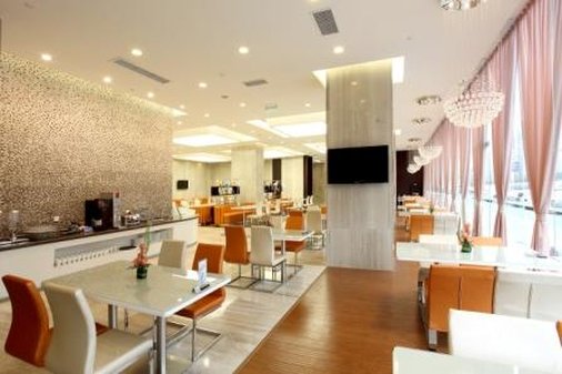 HOLIDAY INN EXPRESS CHENGDU WUHOU 30/48