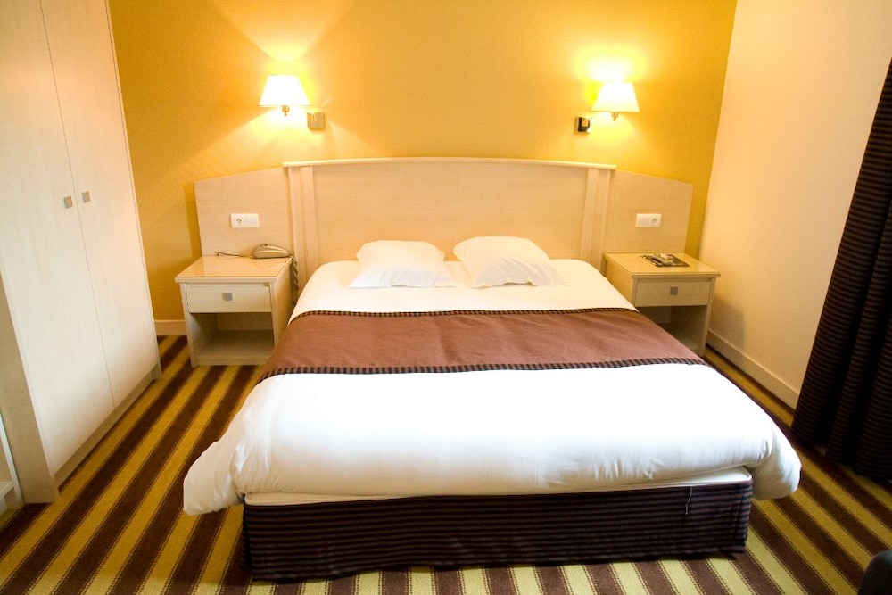 Logis Hotel L'Abreuvoir 9/50