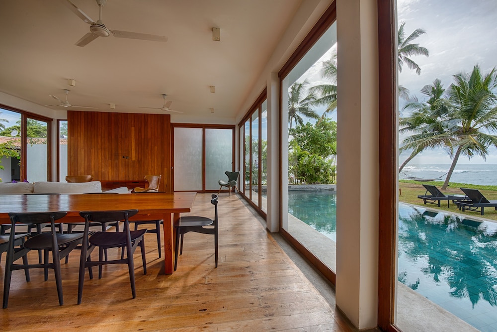 Ubuntu Beach Villas by Reveal 31/50
