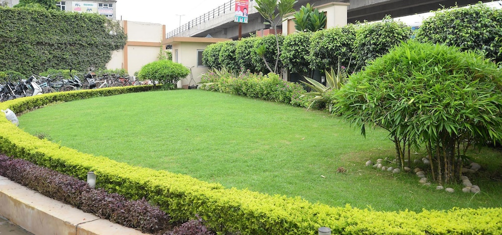 Regency Varanasi Hotel 21/22