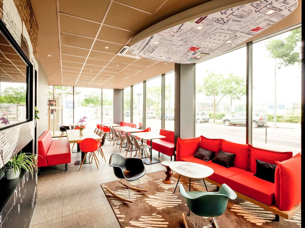 Ibis Lyon Carre De Soie 46/62