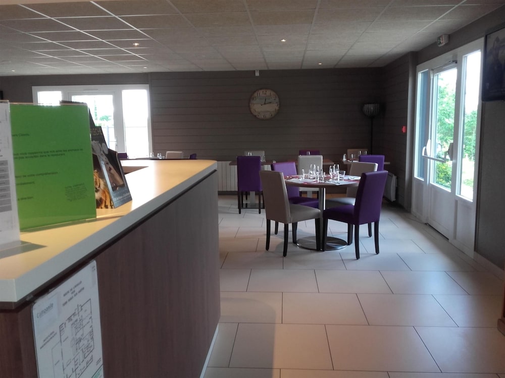 Campanile Sable Sur Sarthe Vion 6/37