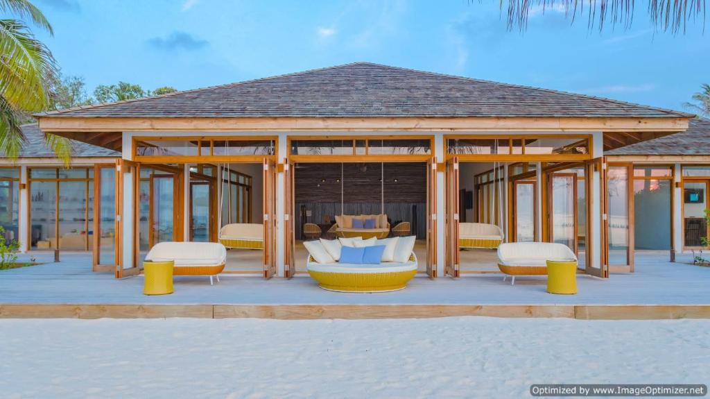 Innahura Maldives Resort photo5